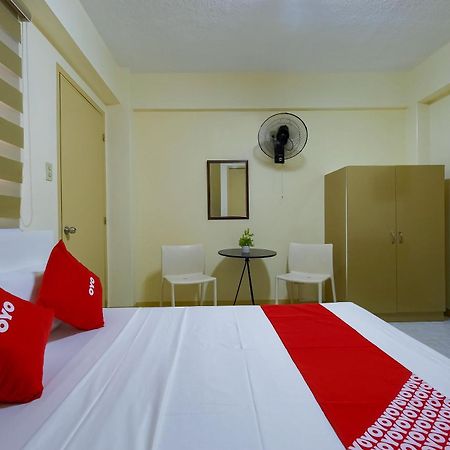 Oyo 840 Orangenest Apartelle Манила Екстериор снимка