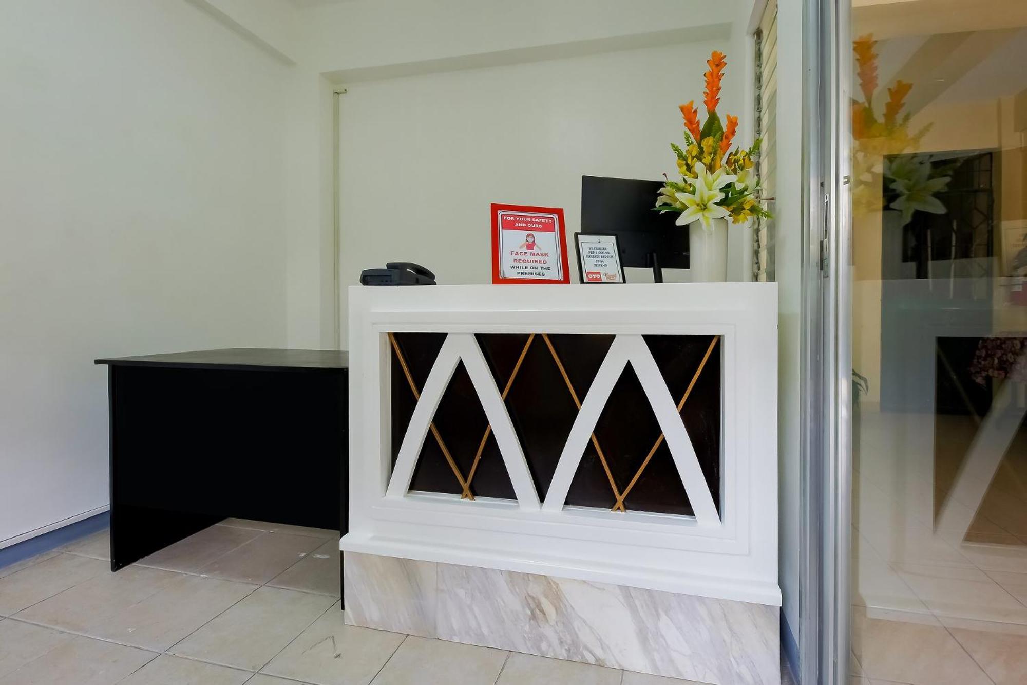 Oyo 840 Orangenest Apartelle Манила Екстериор снимка