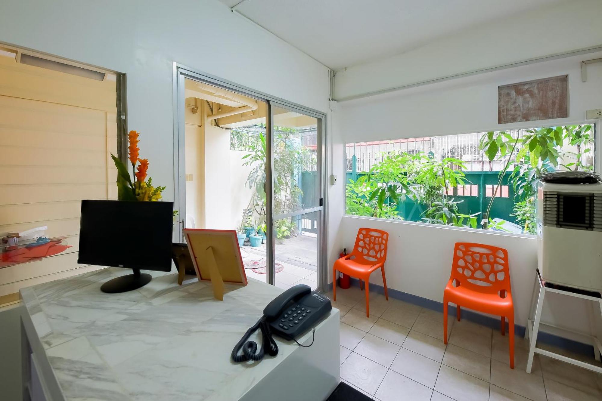 Oyo 840 Orangenest Apartelle Манила Екстериор снимка