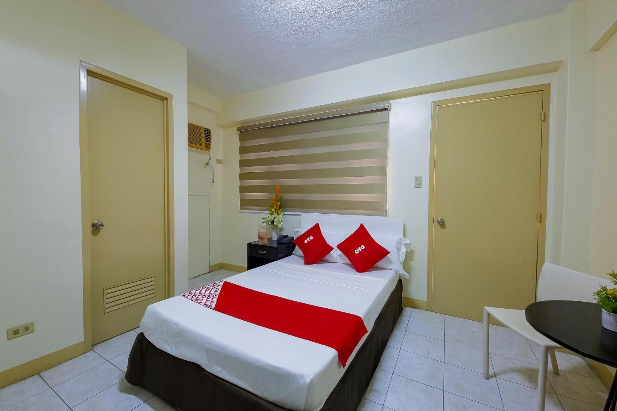 Oyo 840 Orangenest Apartelle Манила Екстериор снимка