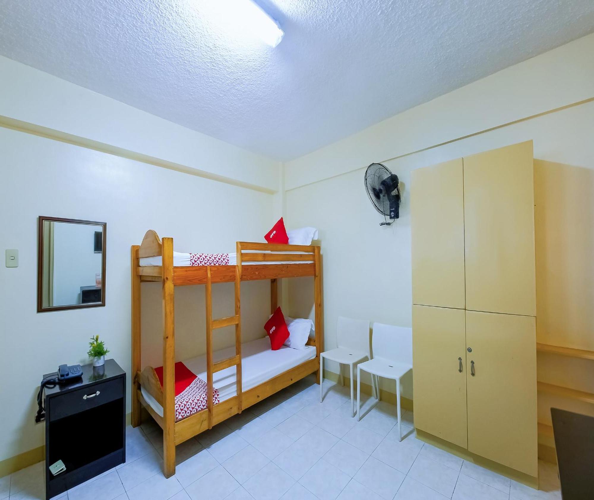 Oyo 840 Orangenest Apartelle Манила Екстериор снимка
