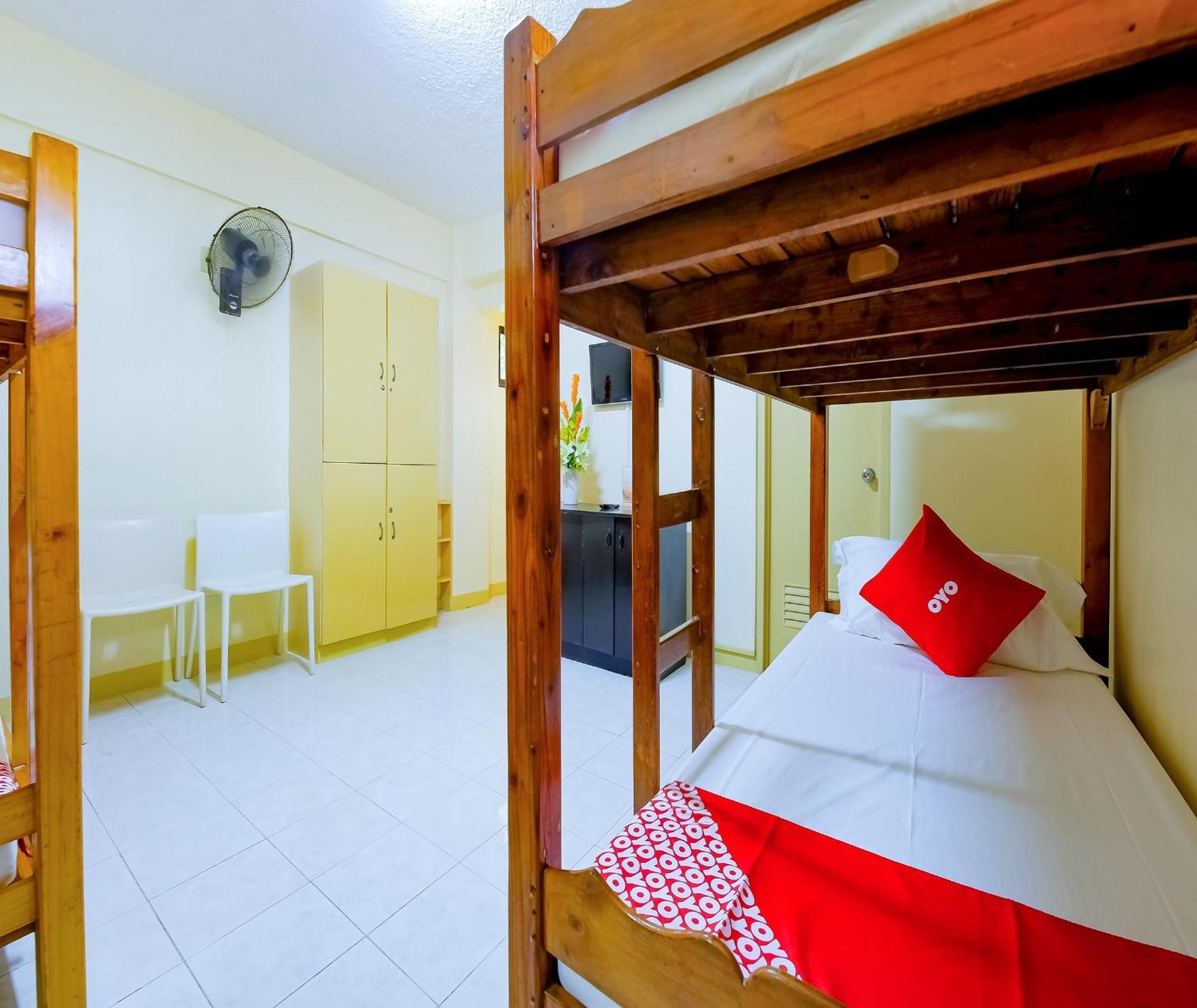 Oyo 840 Orangenest Apartelle Манила Екстериор снимка
